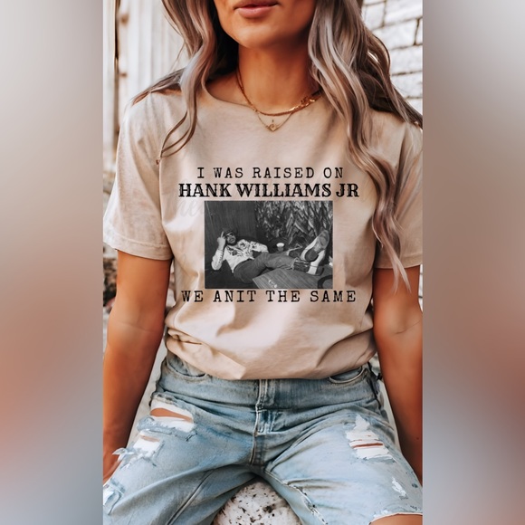 Western Graphic T-shirt - Picture 1 of 2